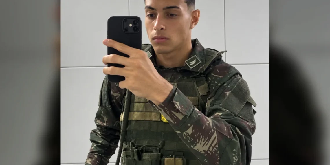 Soldado que fugiu do quartel com fuzil e munições se entregou sem armamento