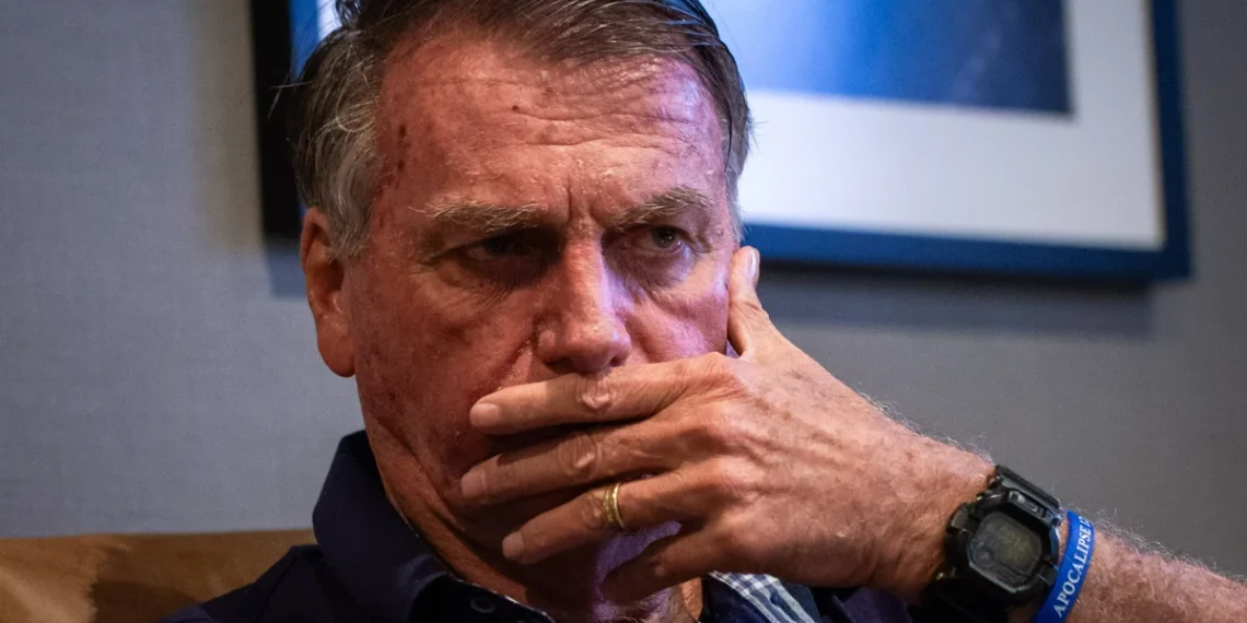 Bolsonaro pede anulação da condenação e cita falas de Moraes no Caso Master