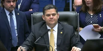 Alcolumbre pauta PEC da Segurança e reabre debate sobre maioridade penal