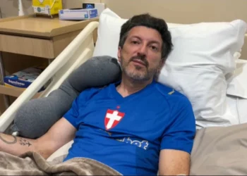 Velório de Lito Sousa foi dividido em dois para receber fãs e familiares