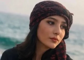 Mulher de 23 anos é condenada à morte no Irã após post nas redes sociais