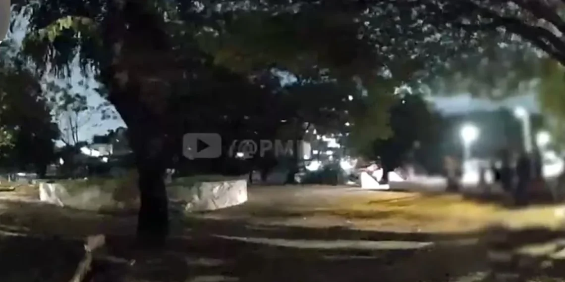 Homem é preso após adolescente fazer sinal universal de socorro para PMs. Veja vídeo